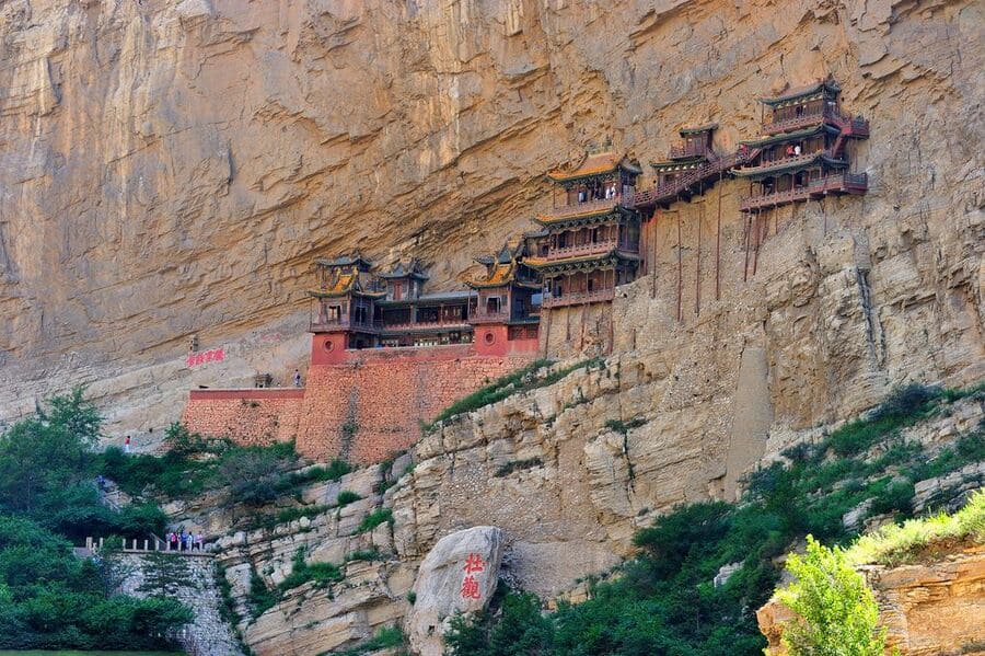 Top 10 Hardest Temples to Reach in the World 6 Hanging Temple (Xuankong Si), China