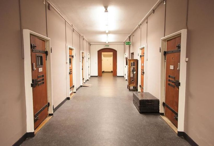 Jailhotel Löwengraben – Switzerland