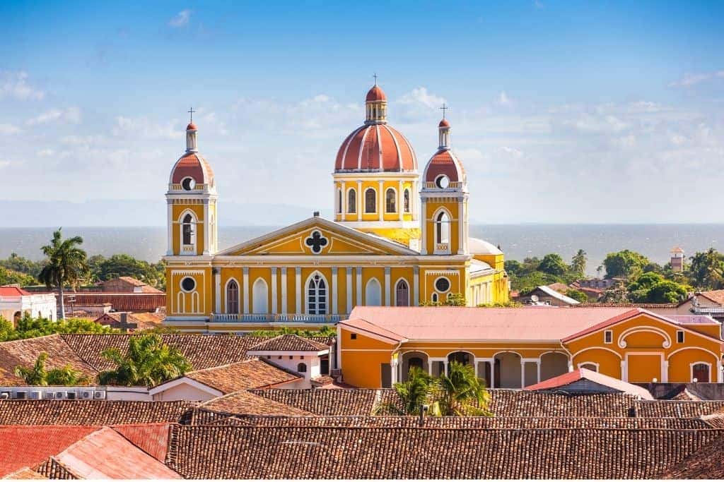 10 Breathtaking Budget-Destinations You Can Actually Afford 4 Nicaragua – Costa Ricas Bargain Twin