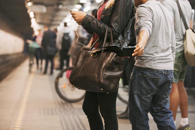 The Distraction Pickpocket